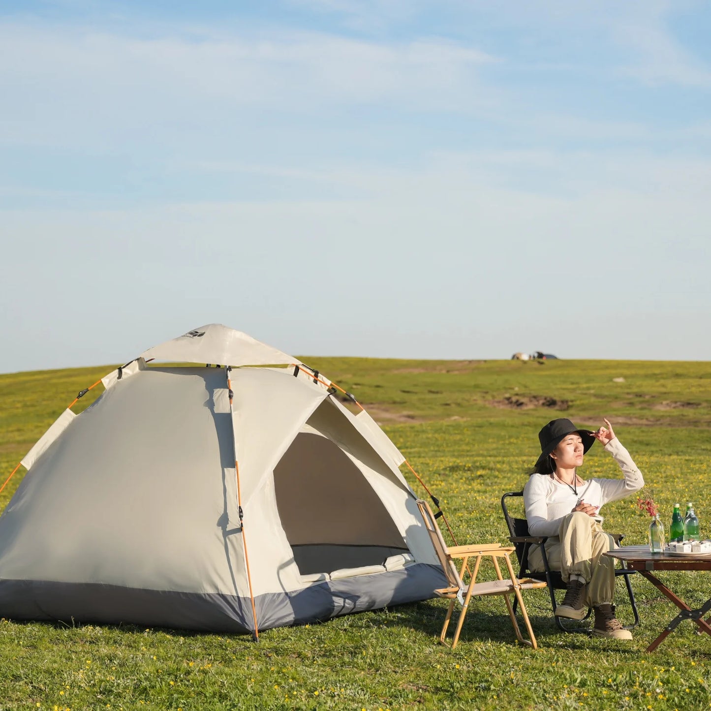 2-4 Person Camping Windproof Tents, Easy To Set Up, lightweight Camping Tent